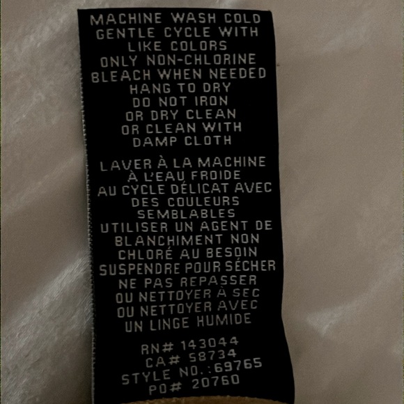 NWT / 7 For All Mankind Asymmetrical  hem, faux leather midi skirt - Size L - Picture 6 of 7